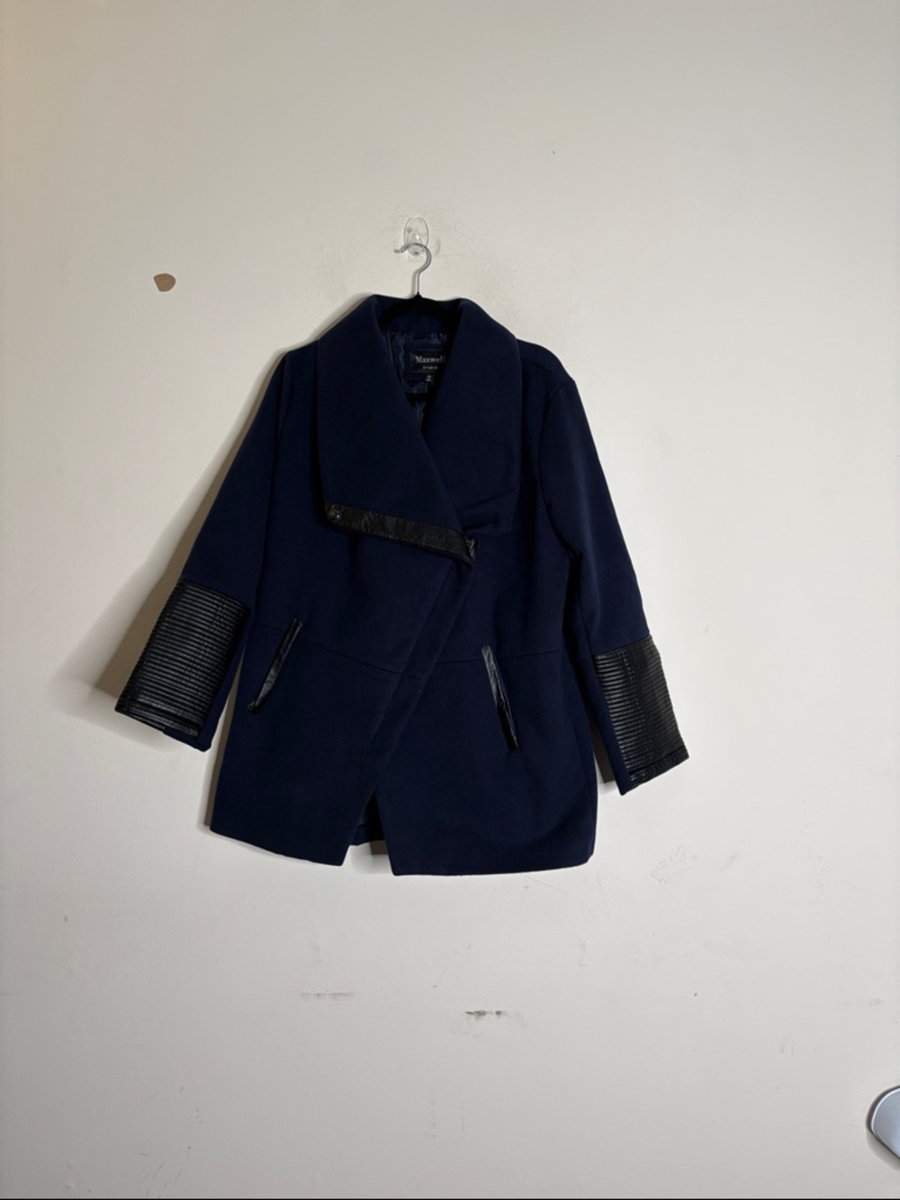Stylish Navy Pea Coat with Textured Black Trim - Unknown Brand